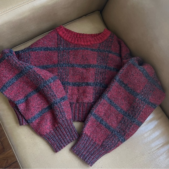 Vintage Sweaters - Vintage Wool Red and Gray Checkered Cropped Crop Sweater